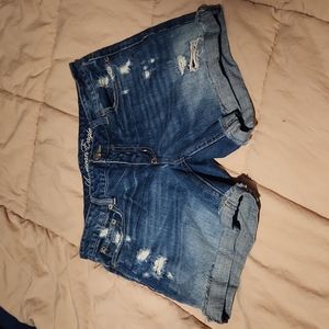 american eagle distressed jean shorts size 8